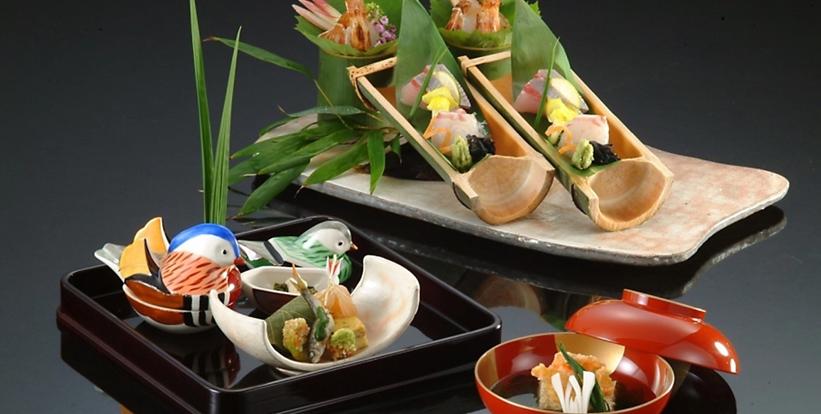 写真：＜ご夕食お部屋食＞季節の会席料理プラン一例